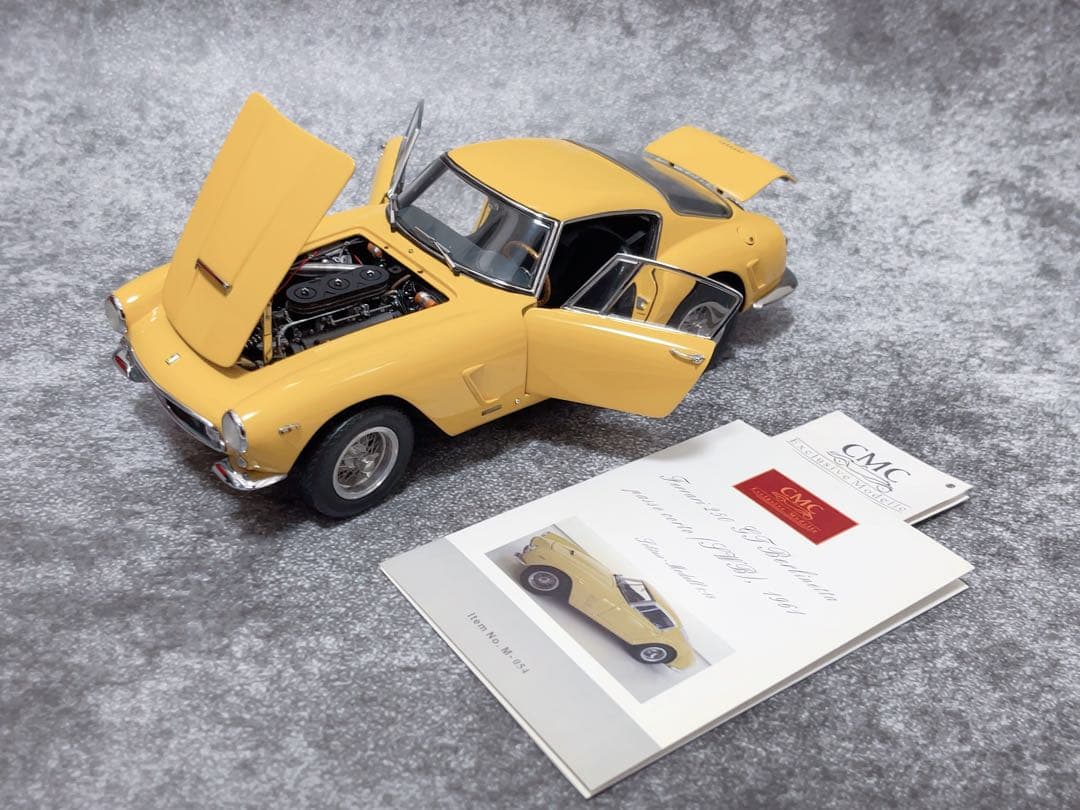 CMC 1/18 フェラーリ 250 GT SWB YELLOW
