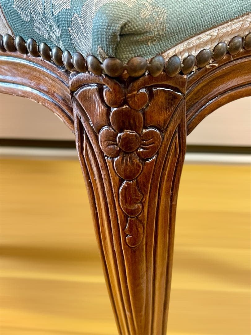 イタリア製 猫足スツール クラッシックデザイン 布貼