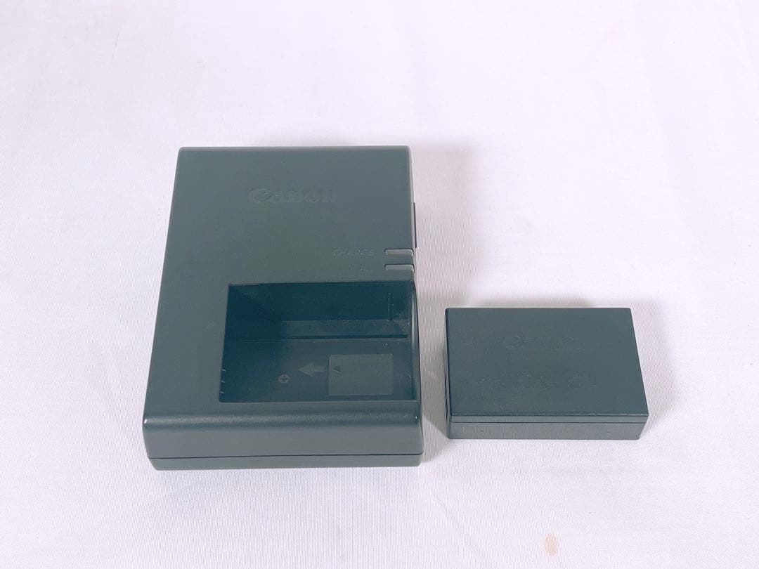 【良品】 Canon EOS KISS X10 ダブルズームレンズ