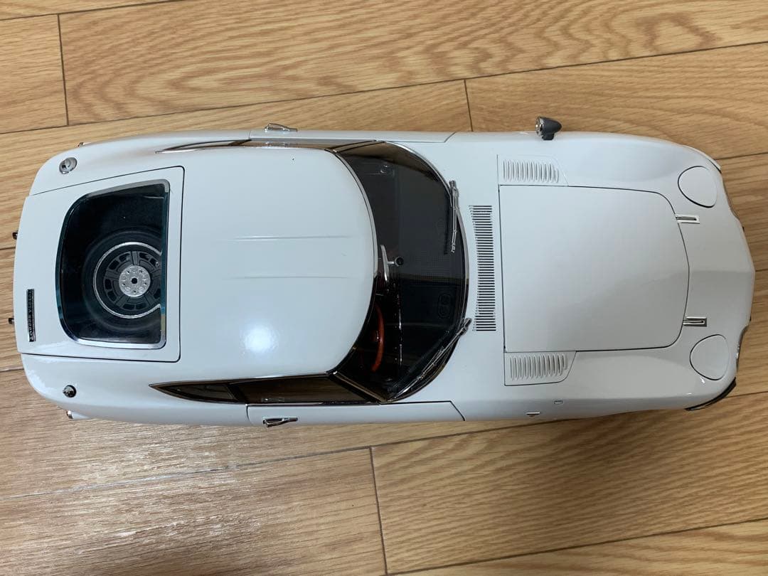 デアゴスティーニ 1/10 トヨタ 2000GT ホワイト