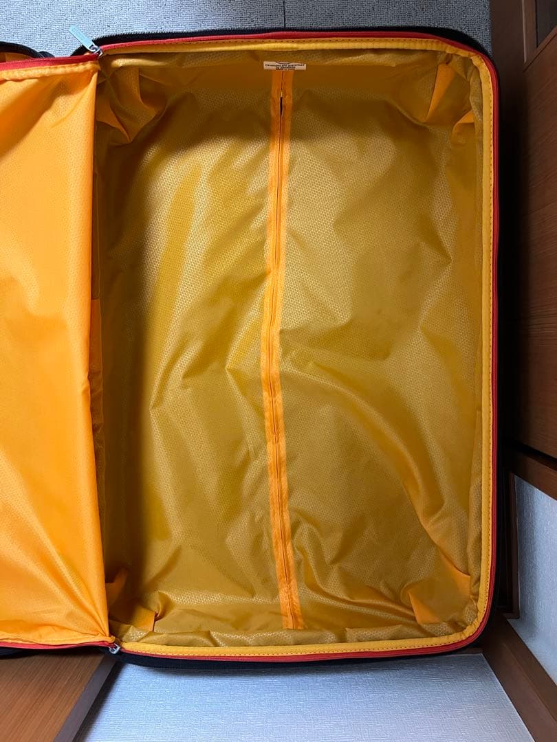 American Tourist AIR FORCE 1 スーツケース