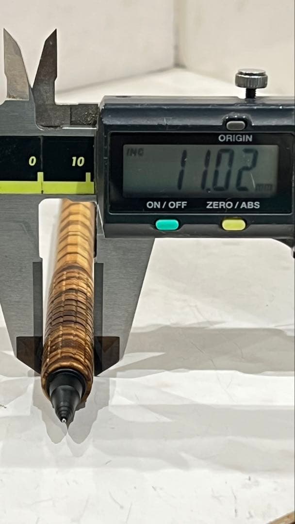 aikok　orenznero支給　ゼブラウッド12角軸　格子何グリップ