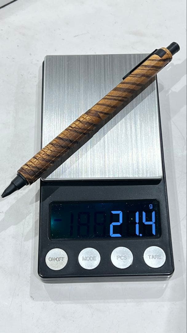 aikok　orenznero支給　ゼブラウッド12角軸　格子何グリップ