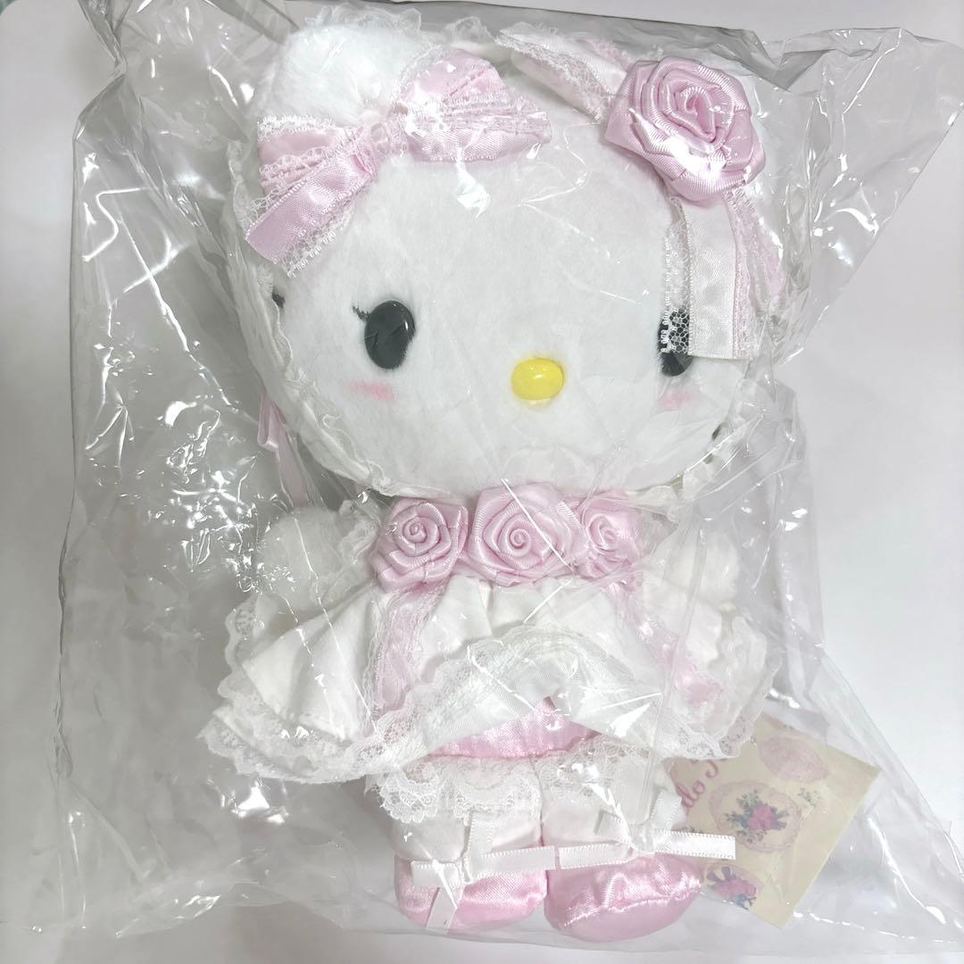 ホワイトフリル　ハローキティ　ぬいぐるみセット