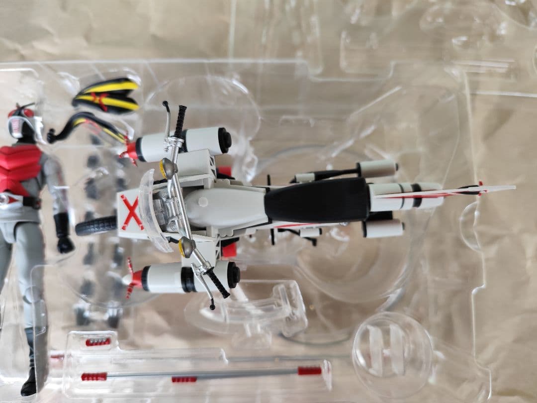 SHFiguarts 仮面ライダーX & クルーザー