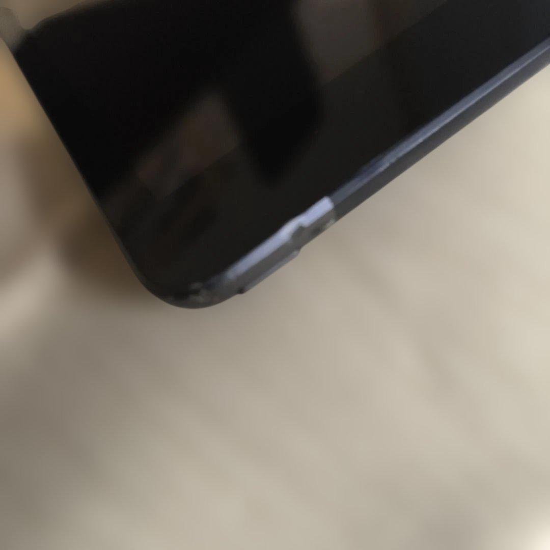 し*う様 第8世代 32GB セルラーモデル 32GBスペースグレ84％