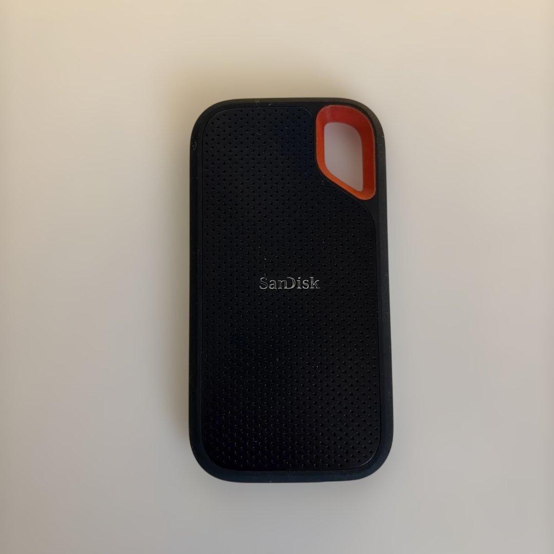 2TB Sandisk extreme ポータブル SSD