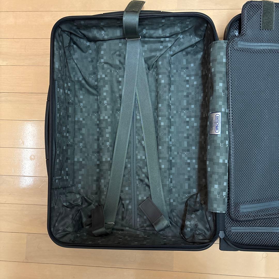 リモワサルサ　2輪　機内持ち込みサイズ