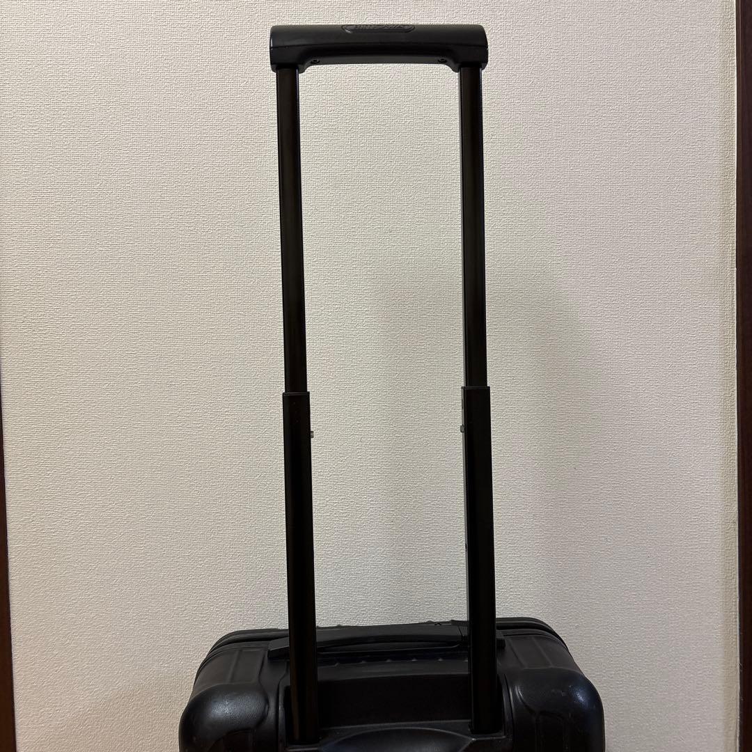 リモワサルサ　2輪　機内持ち込みサイズ