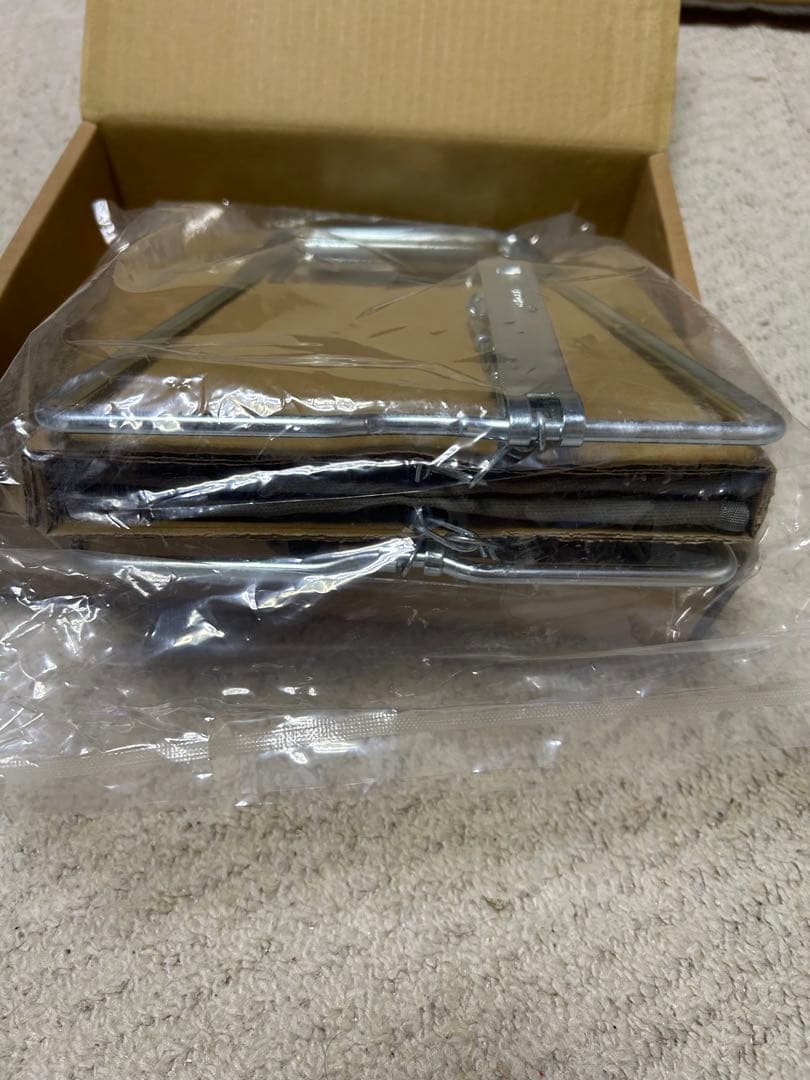 ワンダラウト ユニバーサルウッドトレイ スモール、チェアーの2点