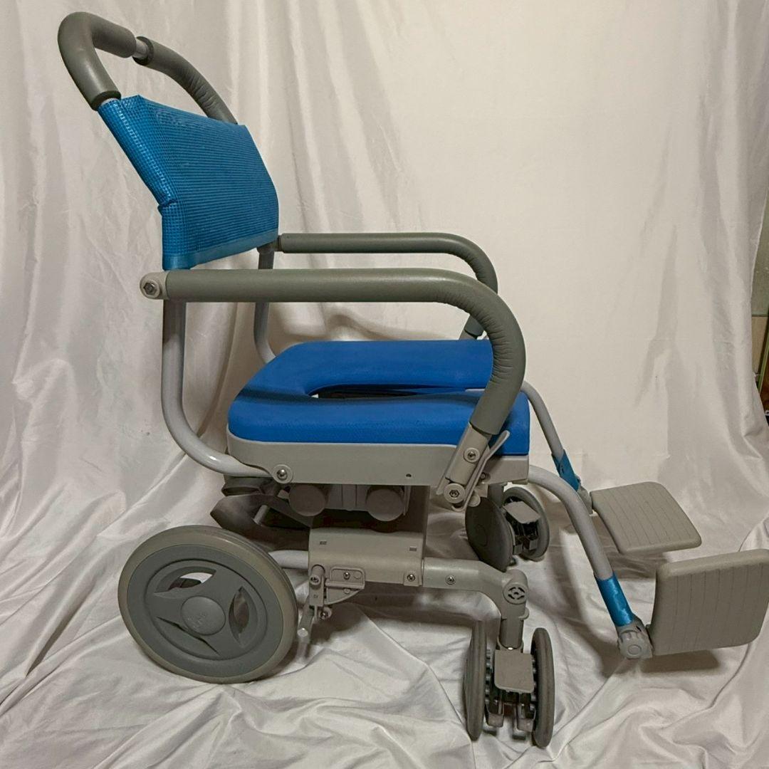 シャワーキャリー　入浴用車イス　 ウチエ社製　UD型　ブレーキ付き　uchie