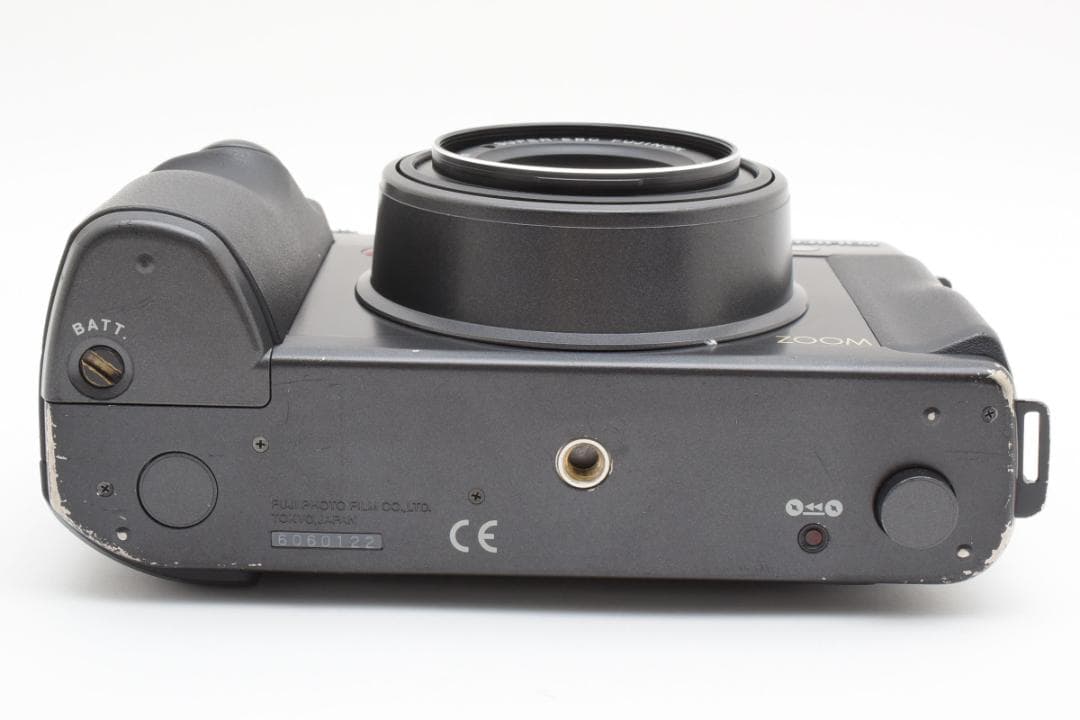 フジフィルム　 FUJIFILM GA645Zi Professional