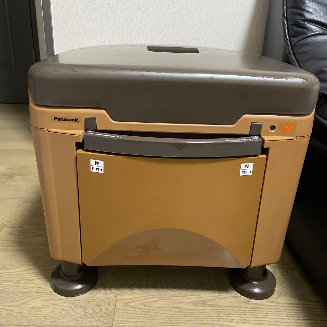 Panasonic ポータブルトイレ ラップ式　￼ラフィーネキューブ