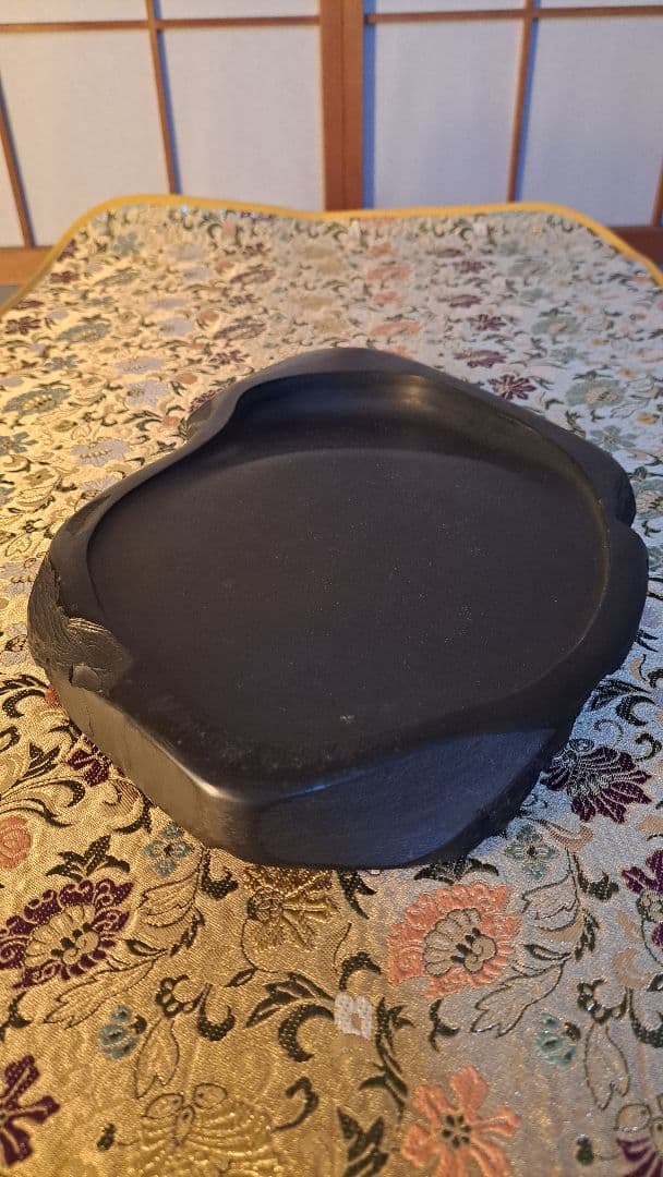 【雨畑真石】大型(30cm超)硯　秀峰作