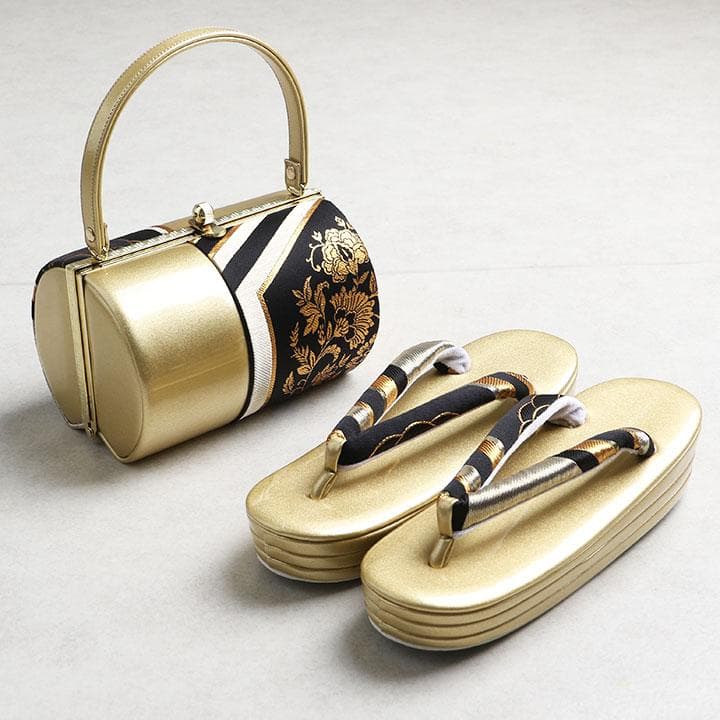 【新品】草履バッグセット　黒地に古典柄 帯地 03662