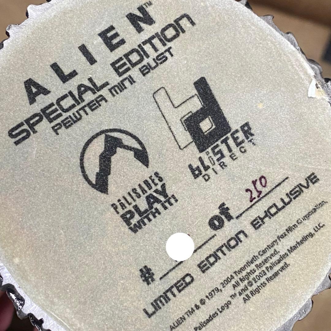 エイリアン スタチュー ピューター製