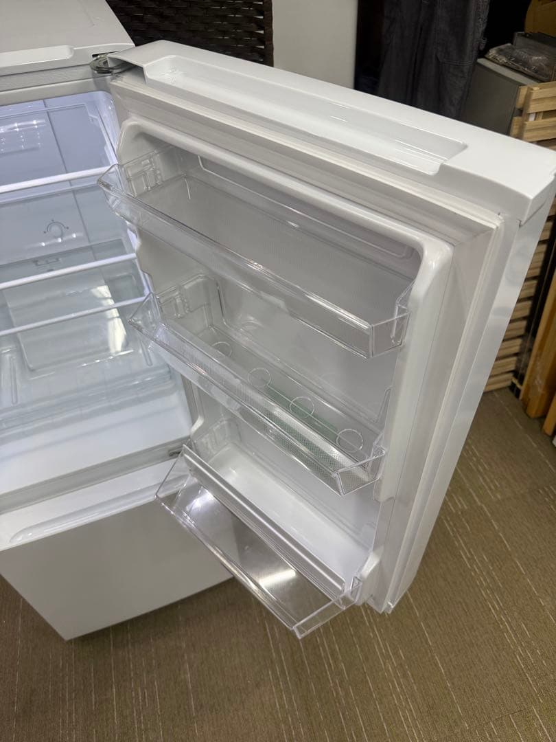 【超美品】ヤマダ　REFAGE 156L 冷凍冷蔵庫　YRZ-F15LW