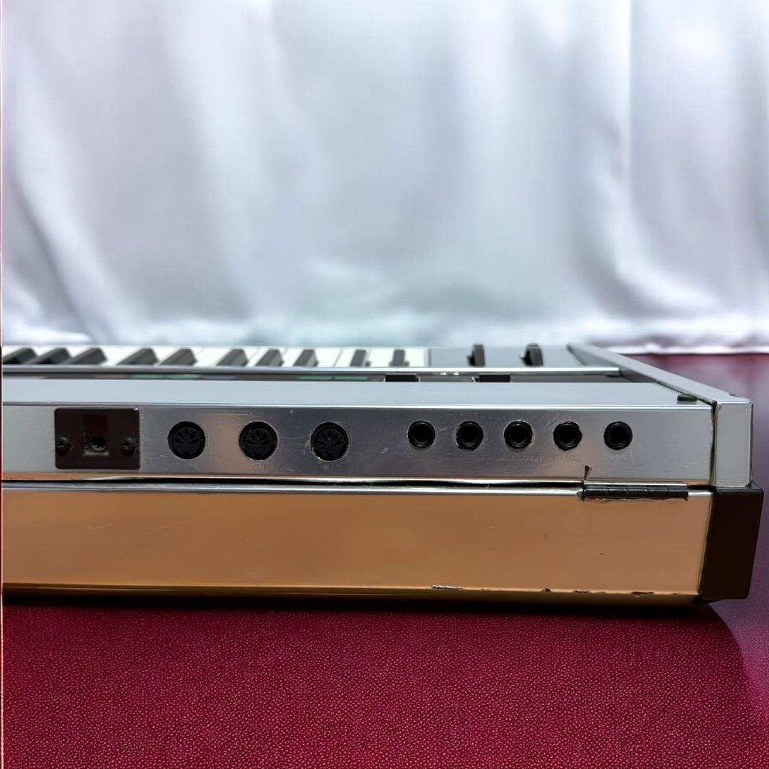 ☆良品 ヤマハ DX7 シンセサイザー VRC-107 カートリッジ付 シルバー