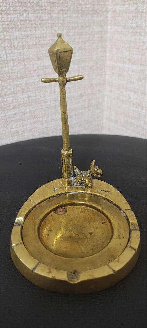 英国 真鍮灰皿　アンティーク　ヨークシャーテリアと街灯