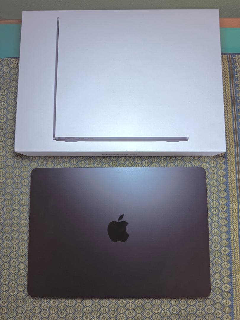 Apple MacBook Air M2 13インチ 美品