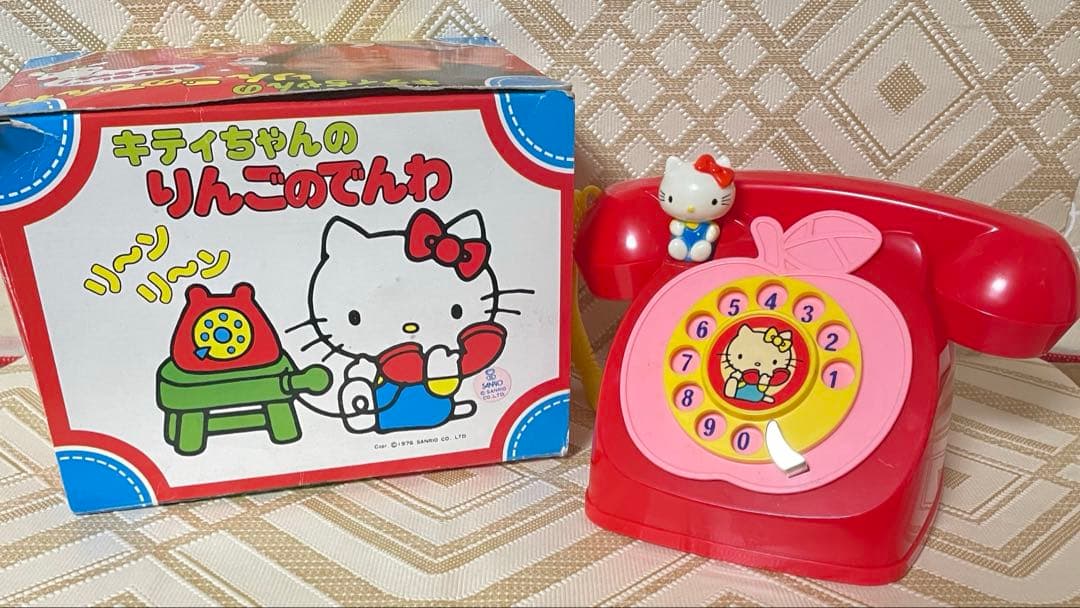 昭和レトロ　東邦化工　サンリオ　ハローキティ　キティちゃん　電話　当時物　希少