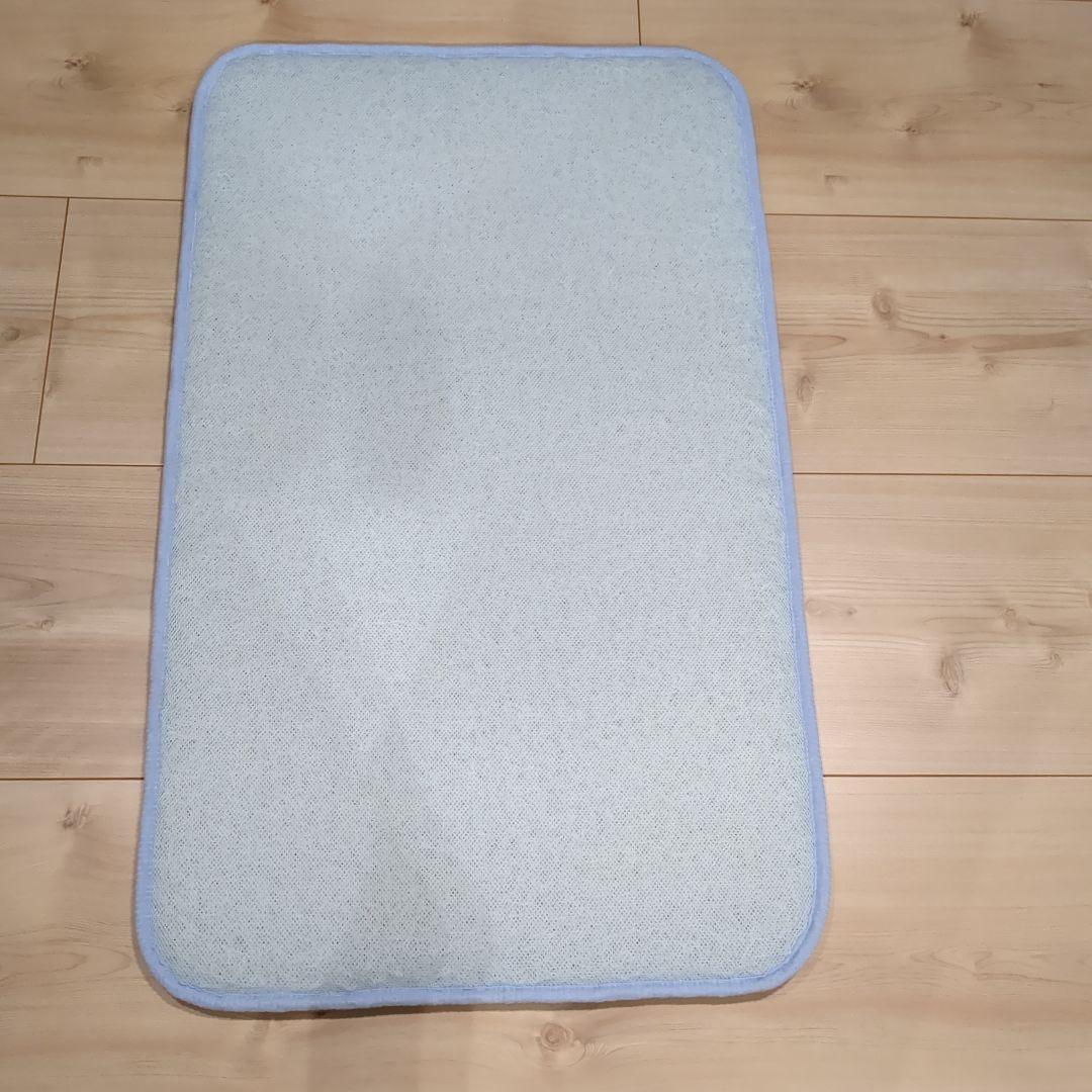 ①フィーヌエアーマット　Mサイズ