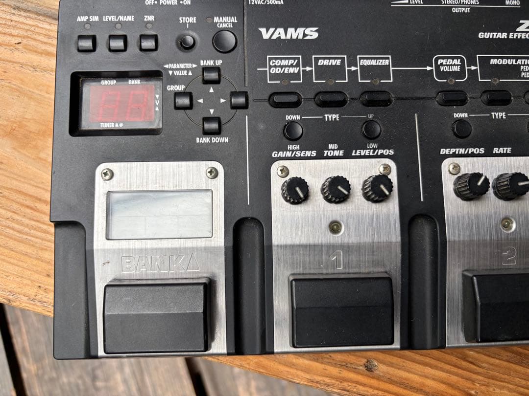 ZOOM GFX-4 ギターエフェクター