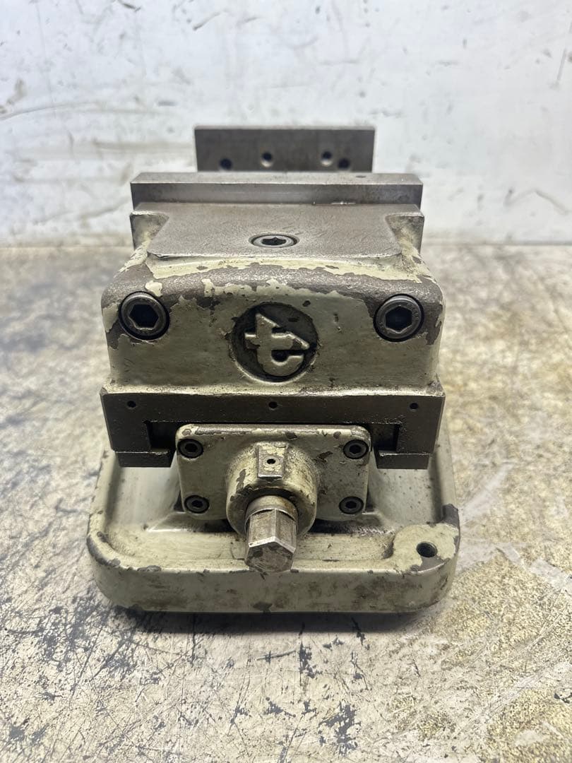 両締めマシンバイス　150 津田駒