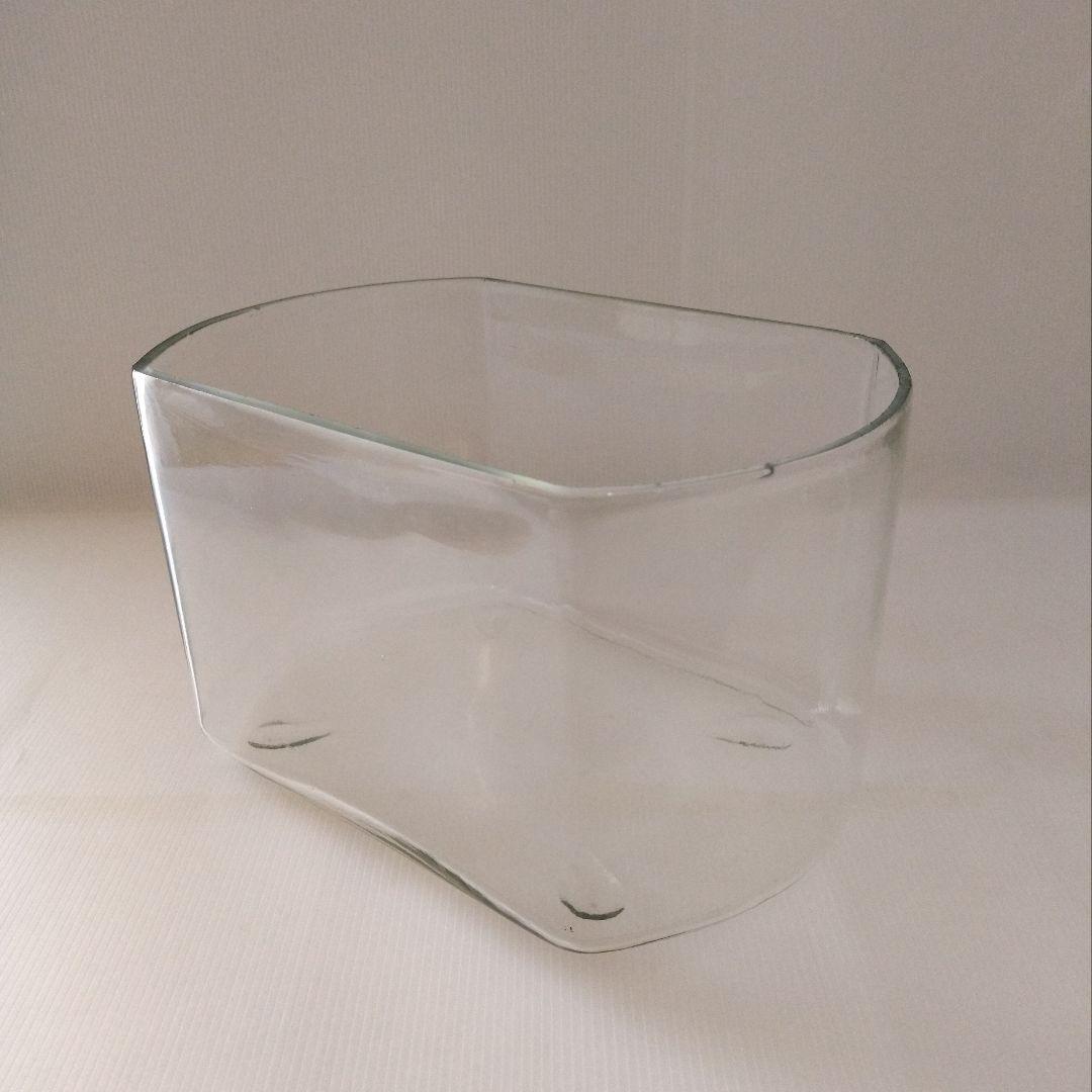 ゆらゆらガラス 楕円型 足付き 水槽
