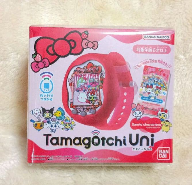 新品　Tamagotchi Uni　たまごっちユニ　サンリオキャラクターズ