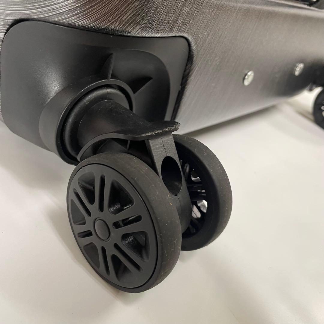 ポルシェ 軽量キャリーケース 機内持ち込み可