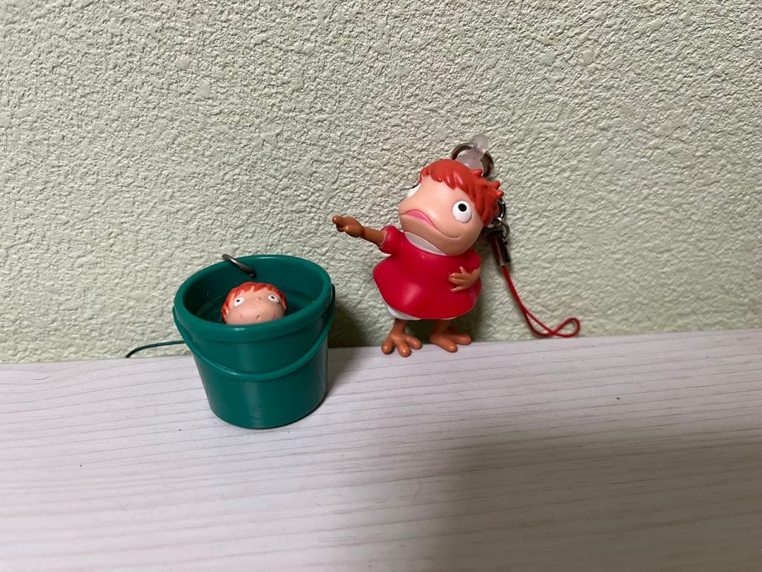 崖の上のポニョ　半魚人　バケツ　ストラップ　キーホルダー