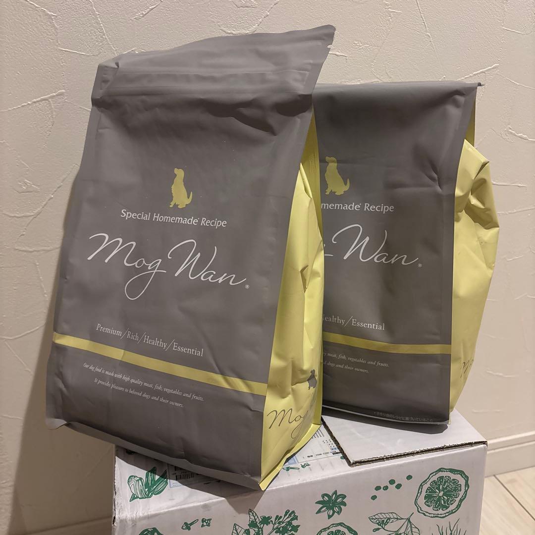 モグワン　ドックフード1.8キロ✖️2個　チキン✖️サーモン