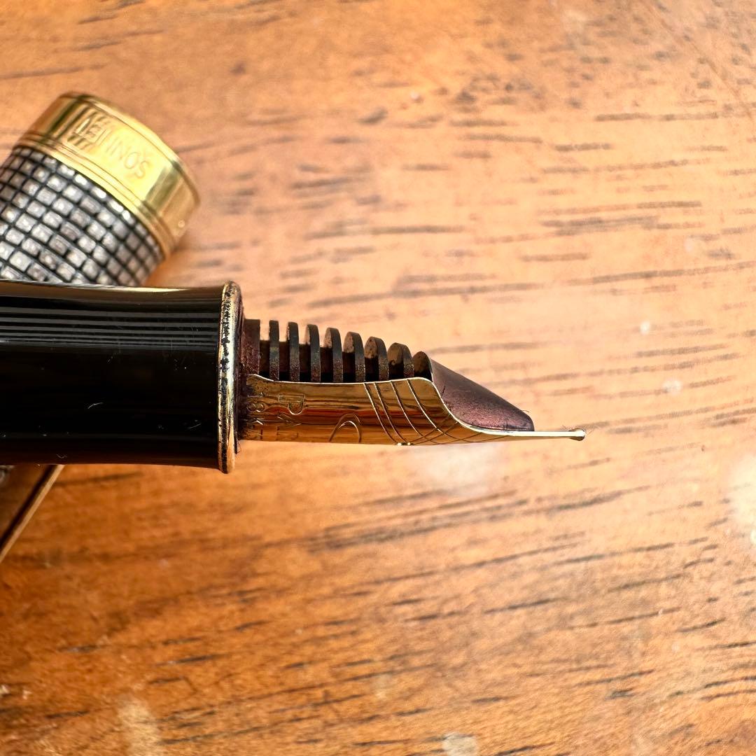 Parker パーカー　万年筆　格子柄　ペン先750