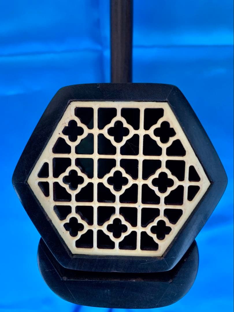 二胡★國際コンクール優勝者★万菊根氏の製作した★老紅木二胡