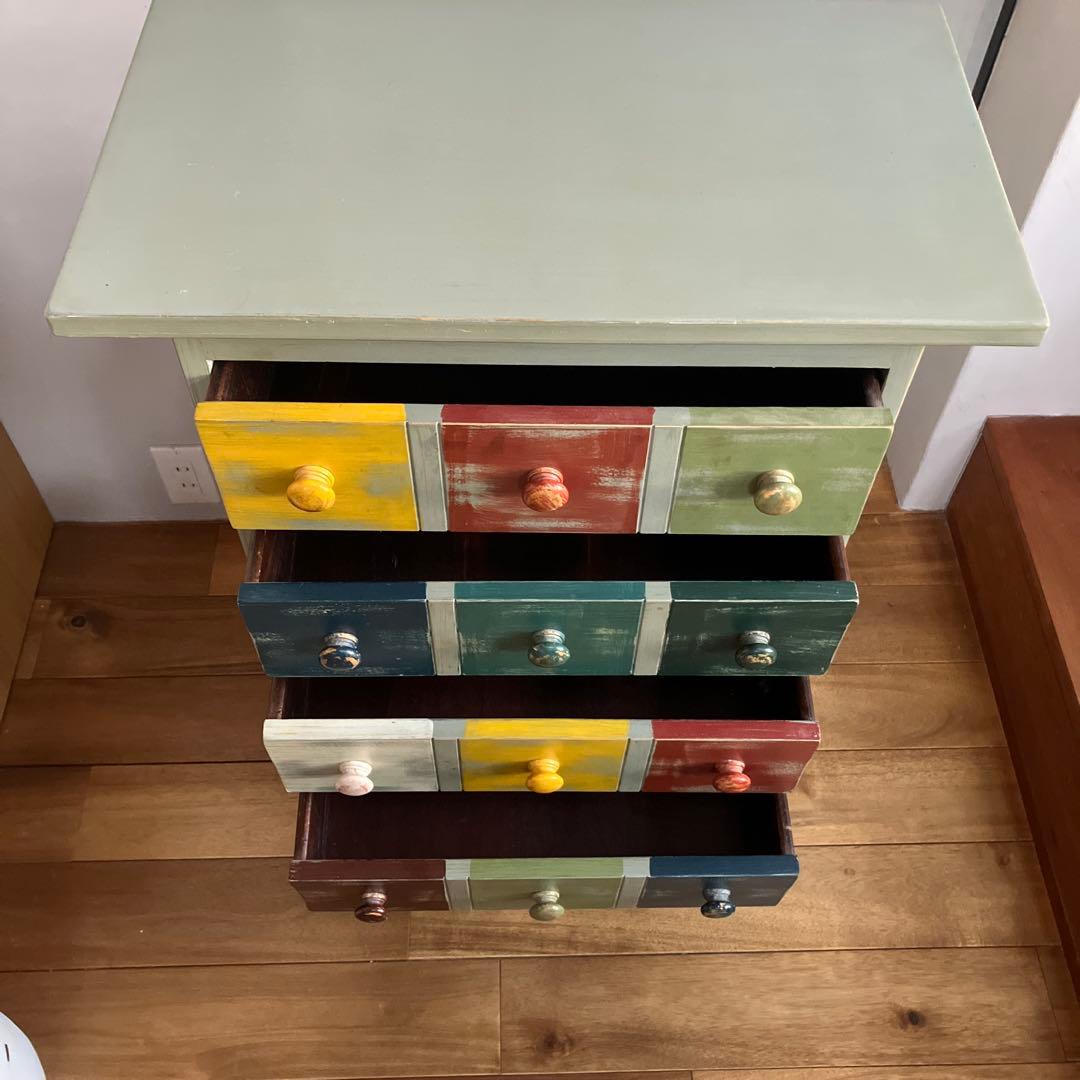 カラフルな木製チェスト 4段引き出し