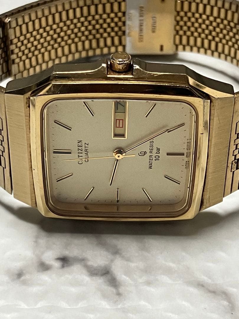 ★CITIZEN スクエア(角型)。1980年代前後製造。ヴィンテージ。動作品。