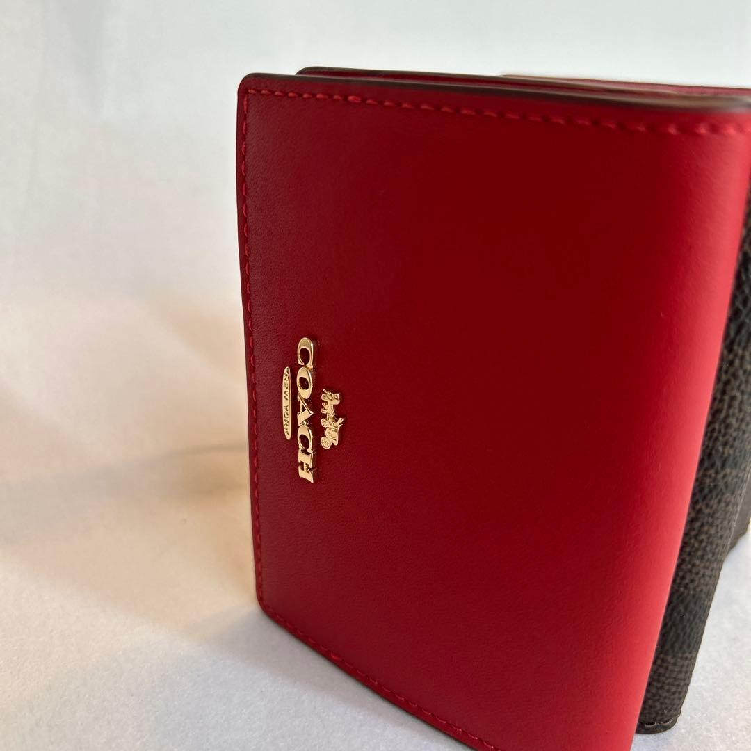 【未使用】コーチ三つ折り財布　赤×シグネチャー