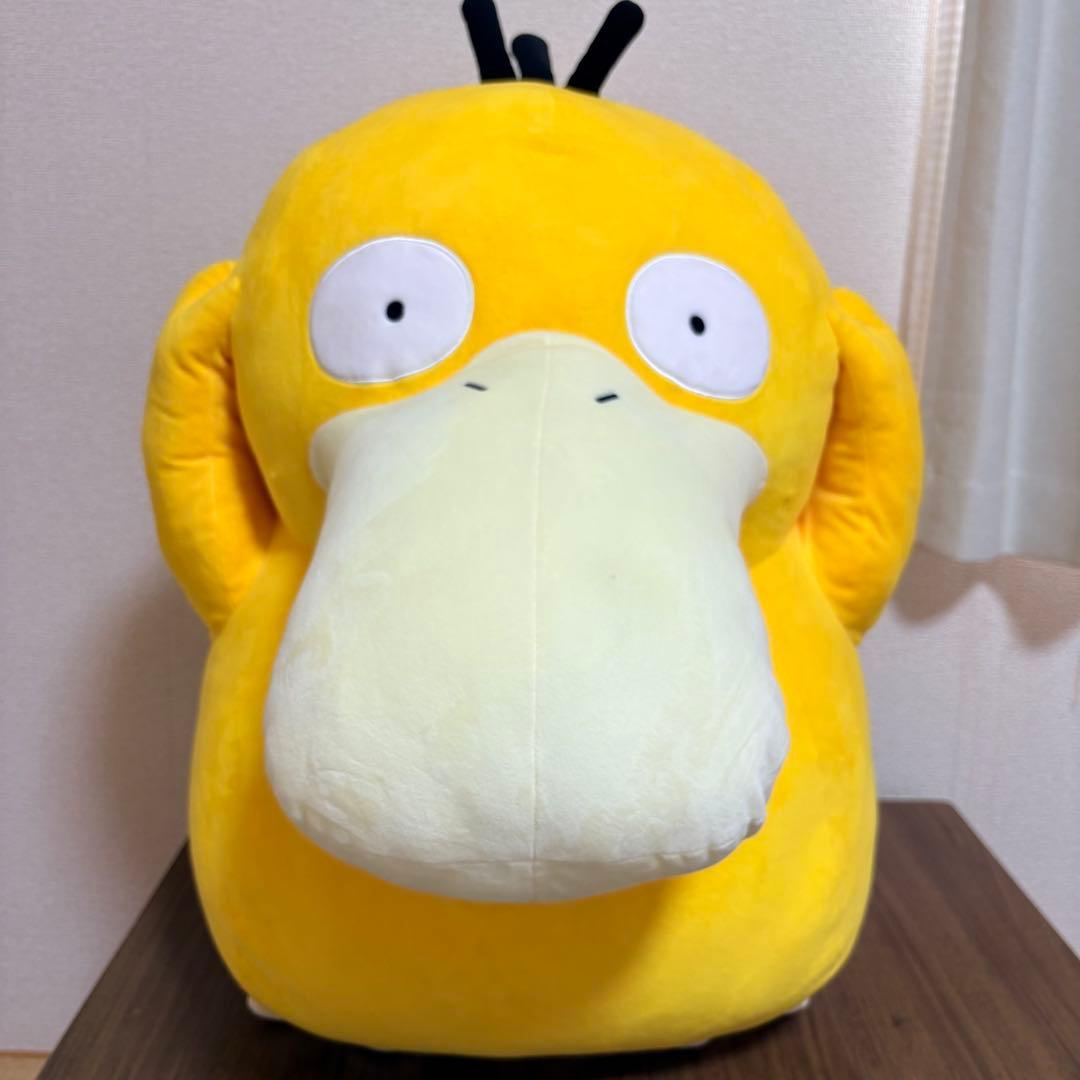 ポケモン　コダック　等身大　ぬいぐるみ