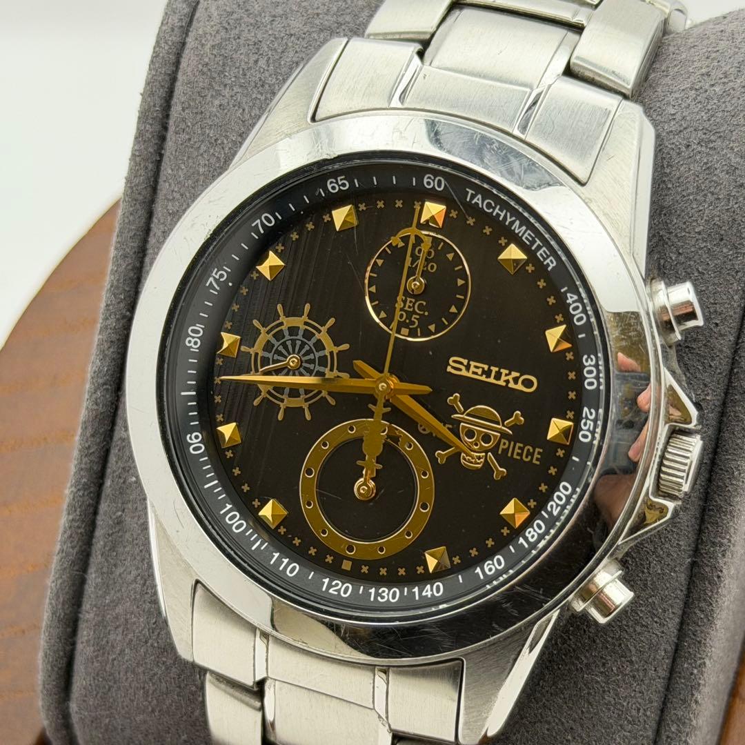 【超希少】セイコー　ワンピース　15周年記念モデル　クォーツ　美品