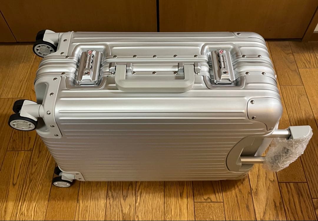 Mercedes-Benz アルミニウムキャリーケース32L