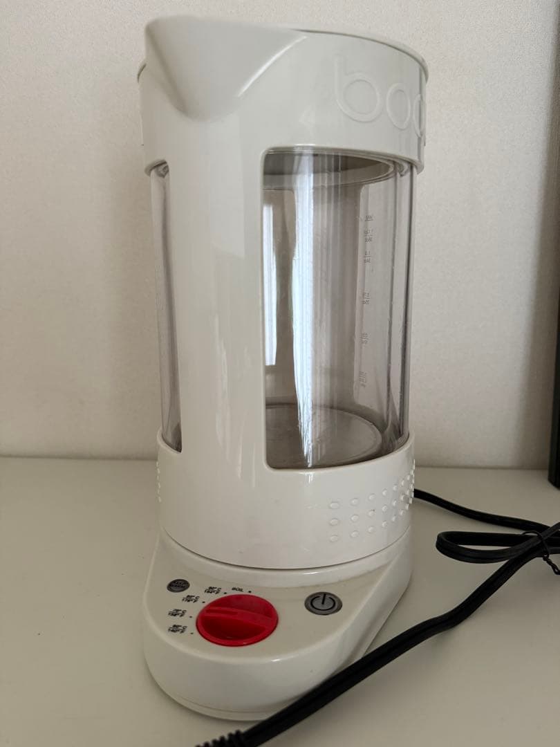 ボダム電気ケトル　ガラスケトル白