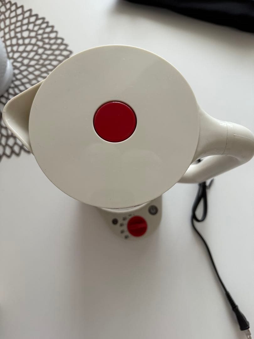 ボダム電気ケトル　ガラスケトル白