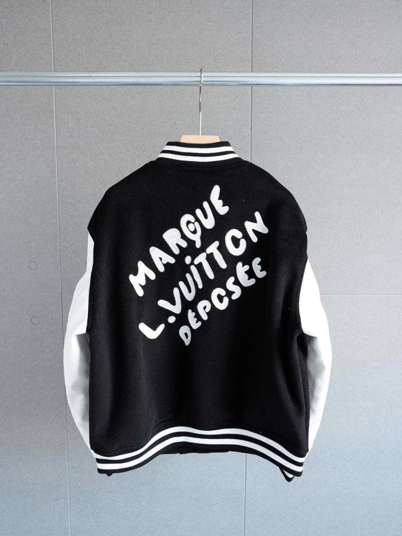 Louis Vuitton スタジャン ブラック/ホワイト