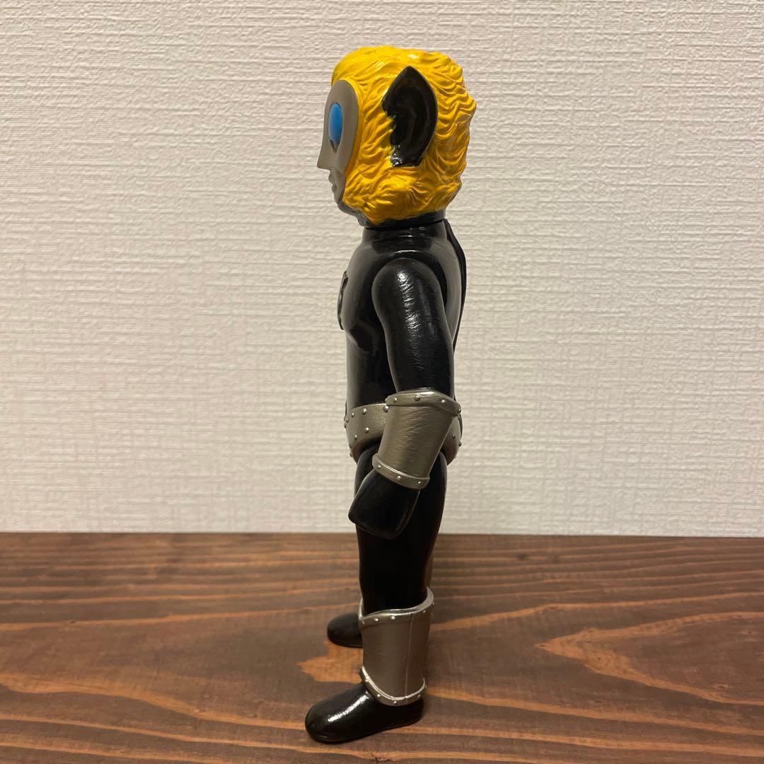 ブルマァク　マグマ星人　ソフビ