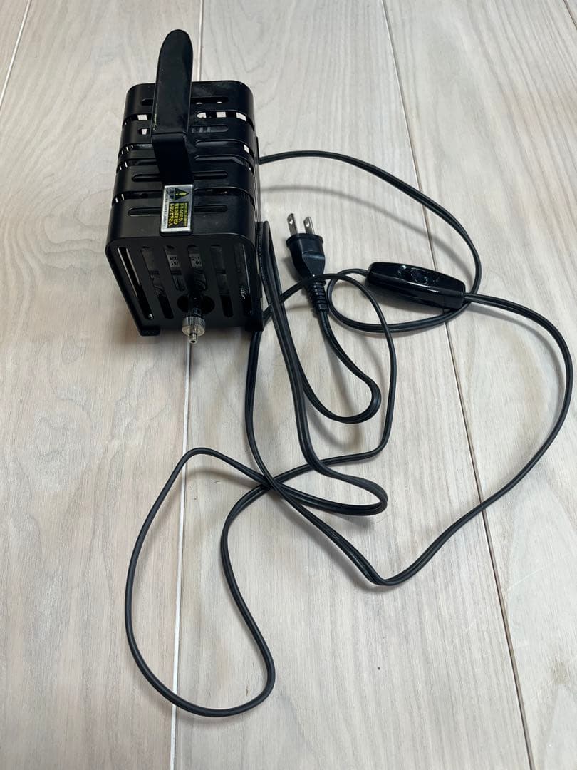 Mr.HOBBY リニアコンプレッサー　エアブラシセット　プチコン