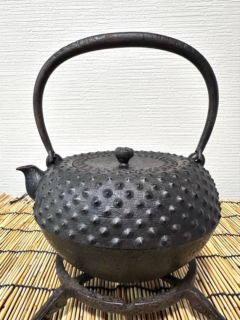 長期保管品　南部定秀造　１５型大アラレ 鉄瓶 南部鉄瓶 売約済み