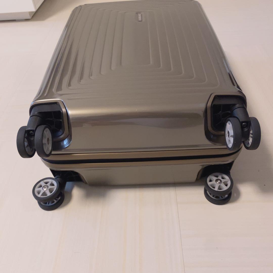 Samsonite Neopulse Spinner 55㎝ スーツケース