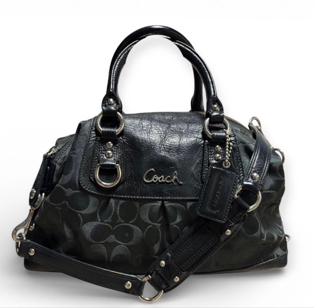 Coach ブラックレザー ハンドバッグ