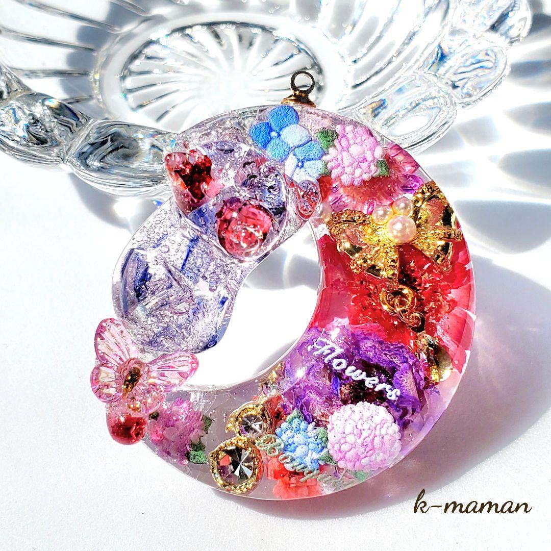 やっちゃん　　佐竹ガラス・天然石のフラワー　オルゴナイト　レジンネックレス